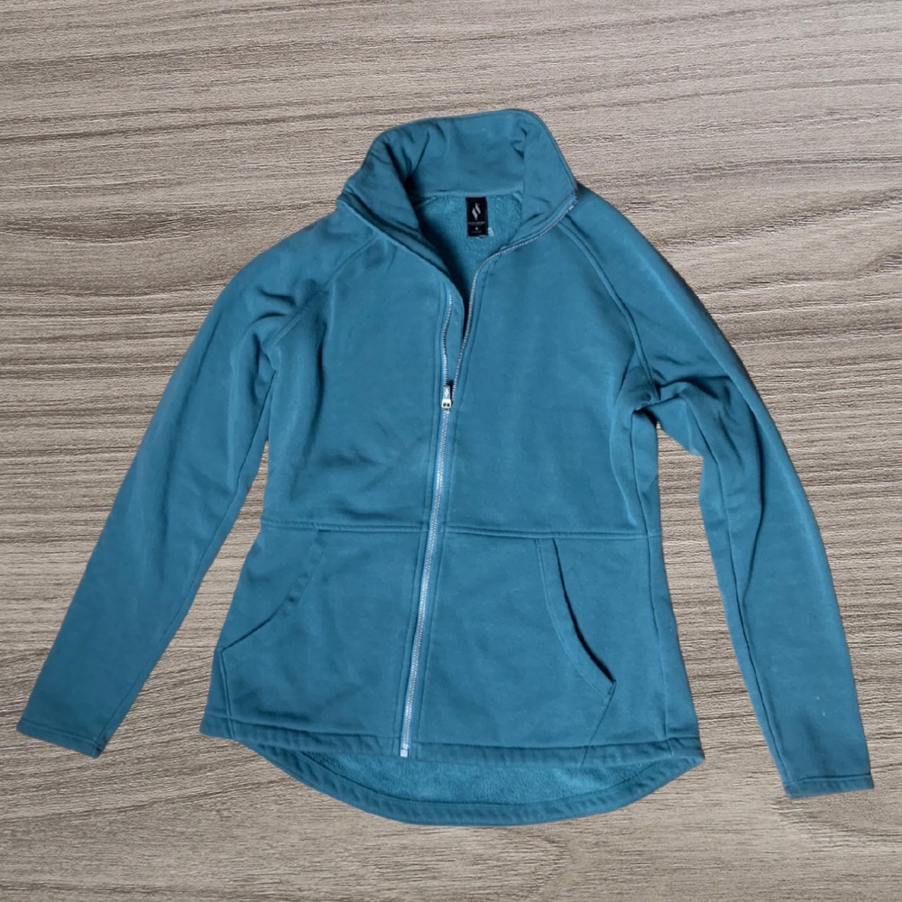 Skechers sweater
